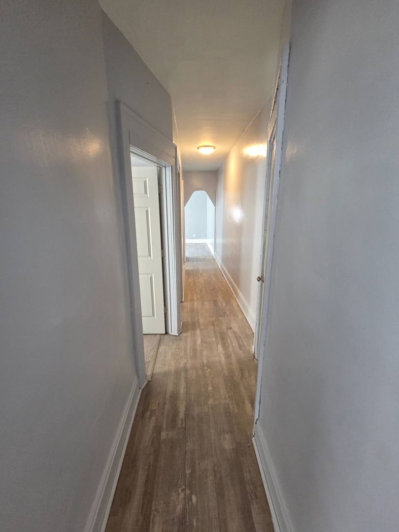 4008 Ardmore Ave unit Unit 2 - DN Right/West – photo 4