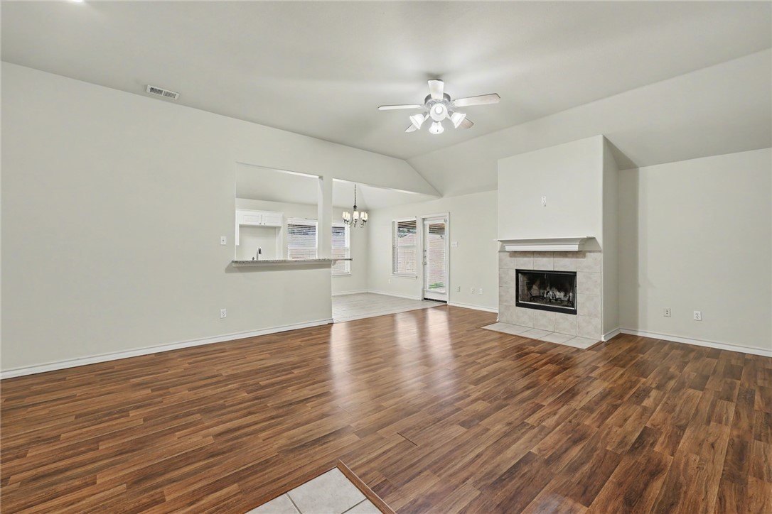 1111 Meadowbrook Dr – photo 5