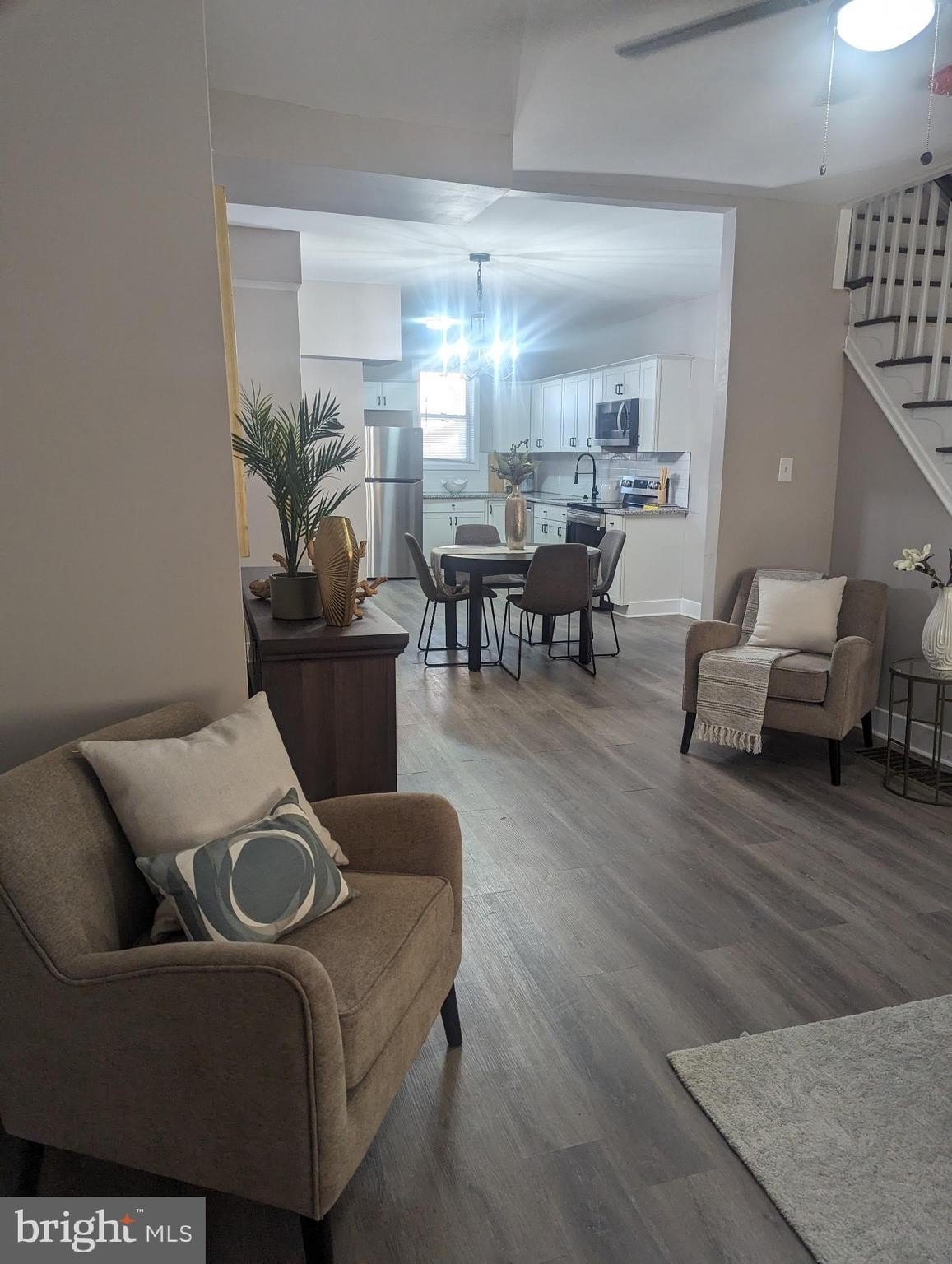 6721 N Woodstock St – photo 3