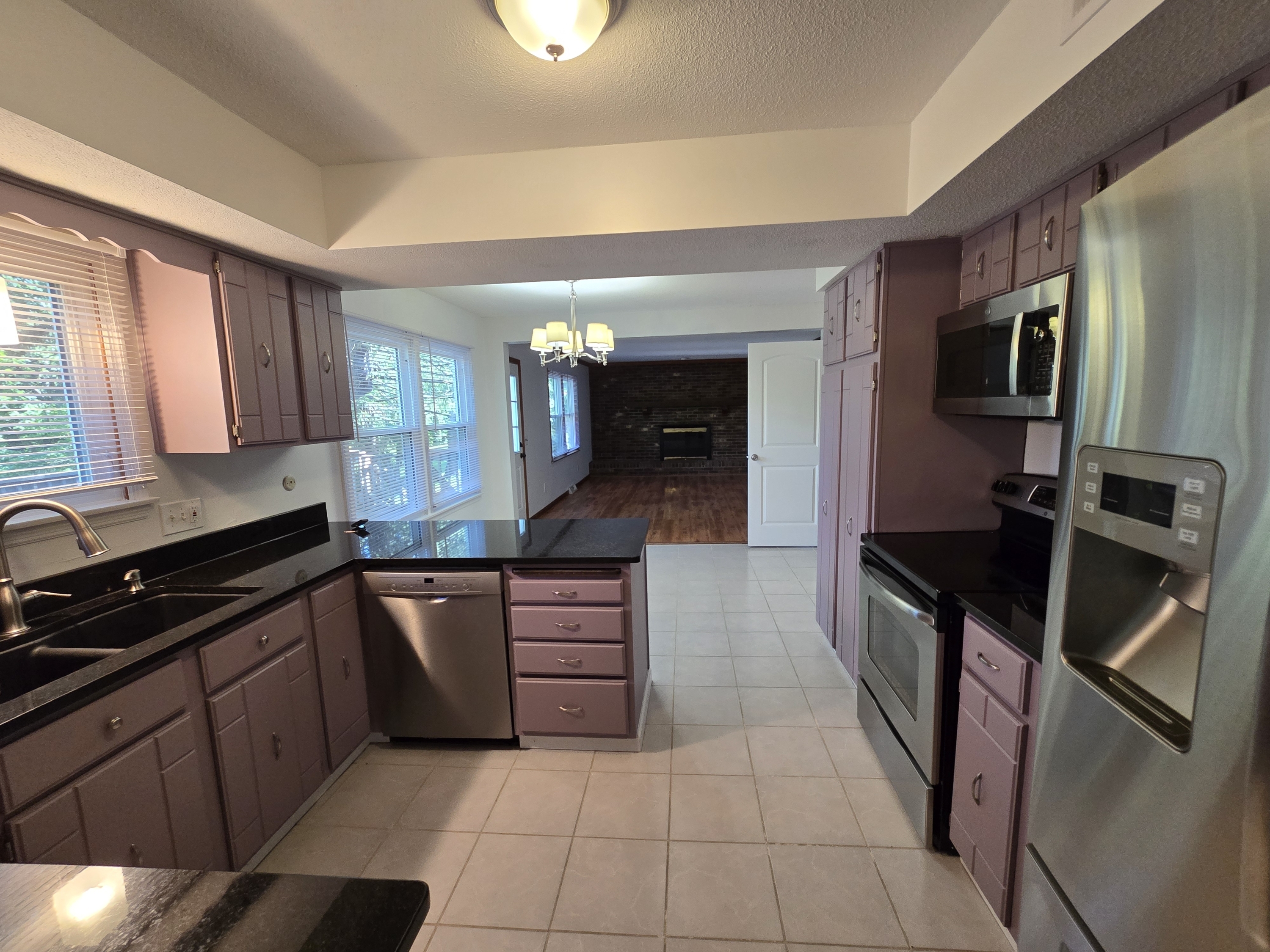 1276 N Howell Dr – photo 3