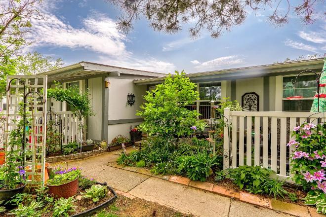900 Dawn Ct – photo 3