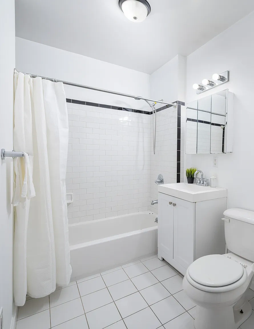 224 E 59th St – photo 3