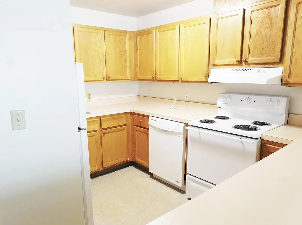 226 Prospect Street: Adult Living – photo 1