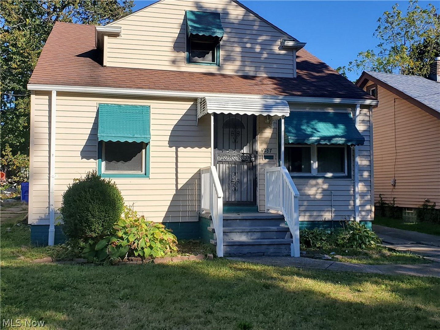 4287 E 162nd St – photo 2