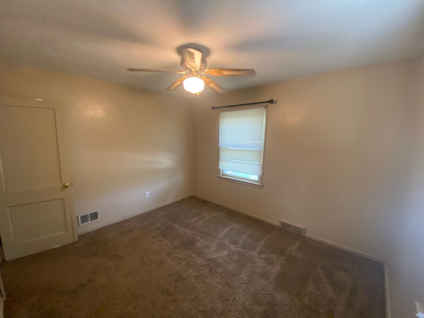 916 12th Ave N – photo 5