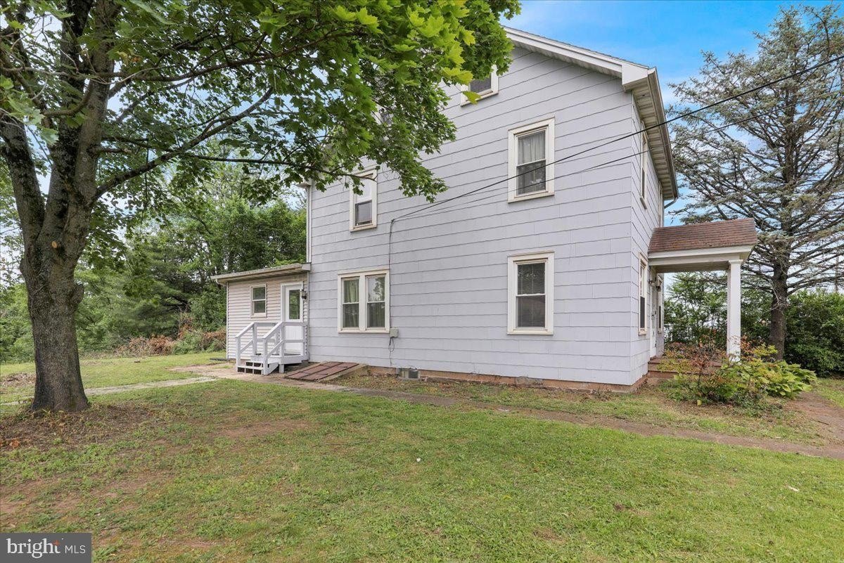 144 E Baumstown Rd – photo 3