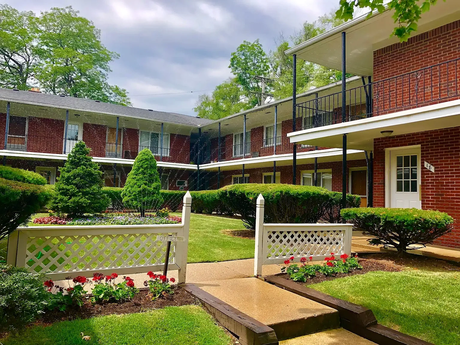 Orchard Woods Apartments – photo 5