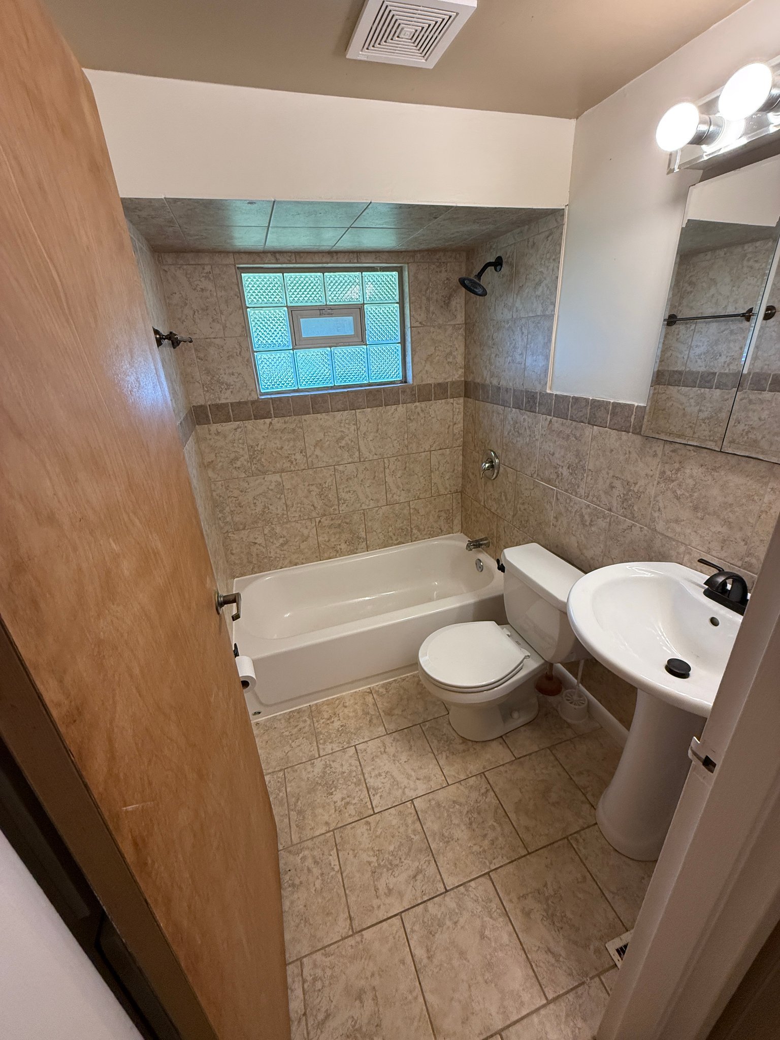 3918 Cordell Dr – photo 3