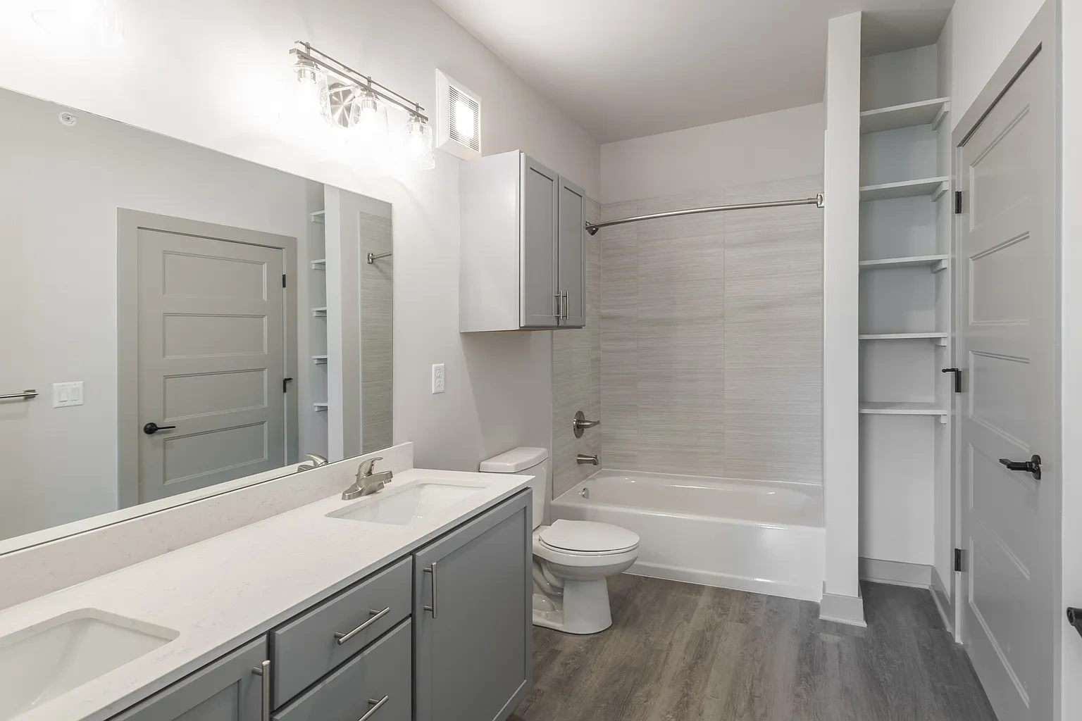 301 S Front St unit 1354354P, Jeff – photo 2