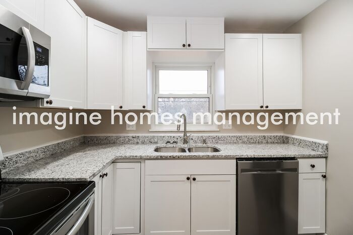 5545 Vogel Rd – photo 5