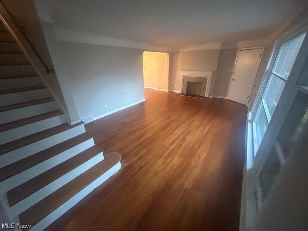 2079 S Green Rd – photo 3