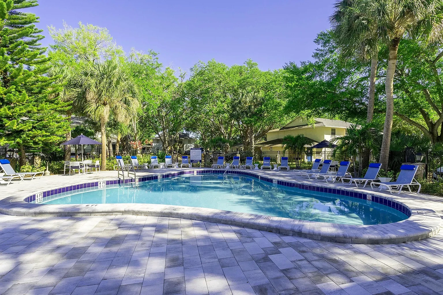 Sherwood Oaks Apartments – photo 2