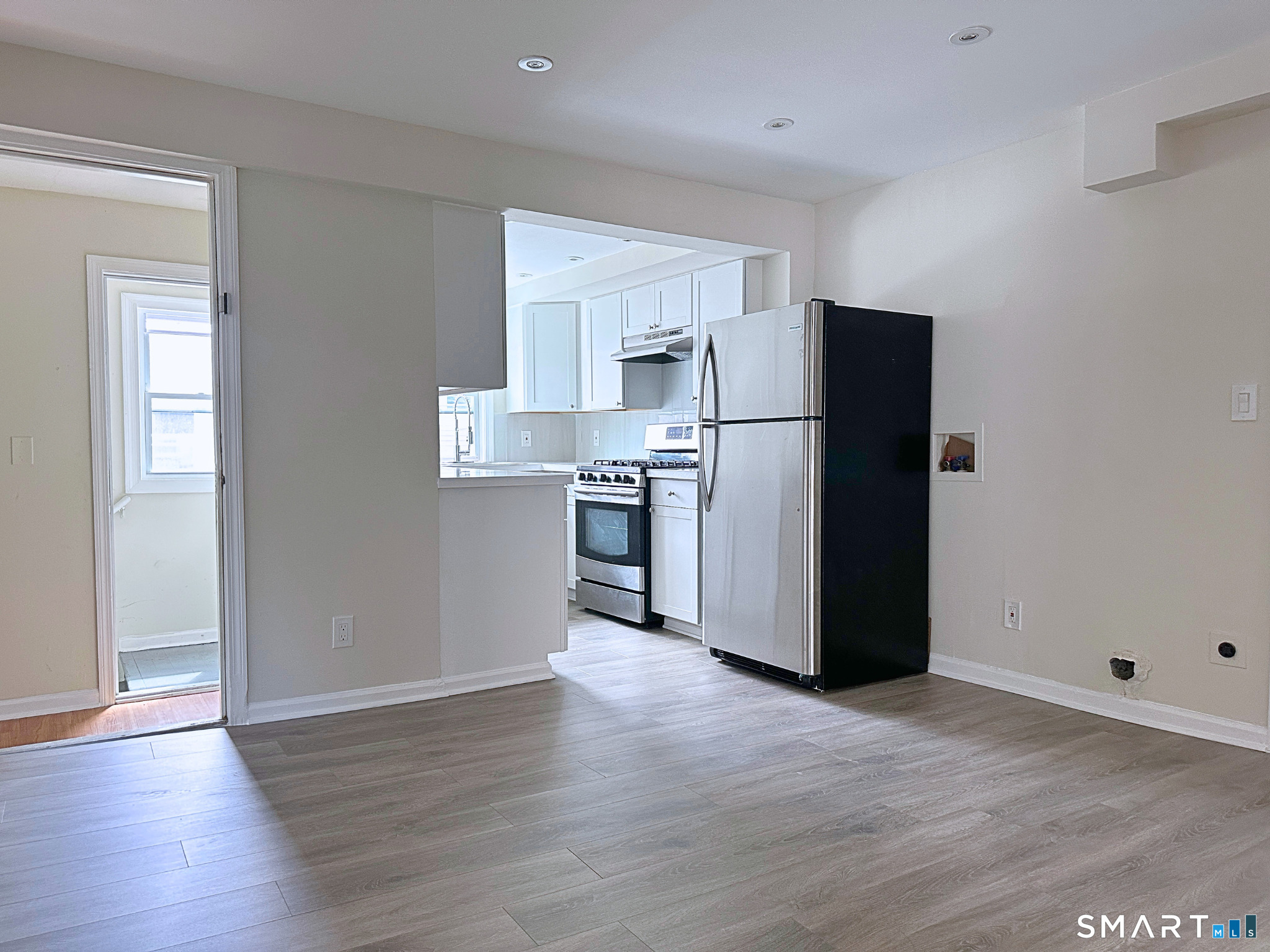 13 Bartlett St unit 2nd Floor – photo 2