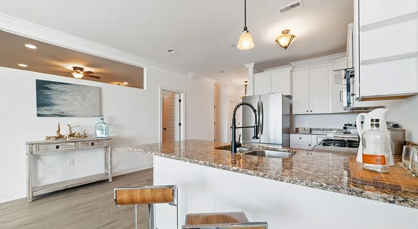 Residences at 1 Brown – photo 3