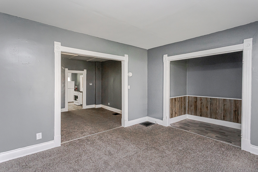 734 Parker Ave unit 1 – photo 4