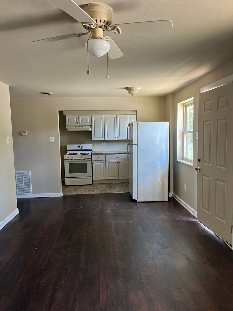 1518 Chartiers Ave unit Apartment 1A – photo 4