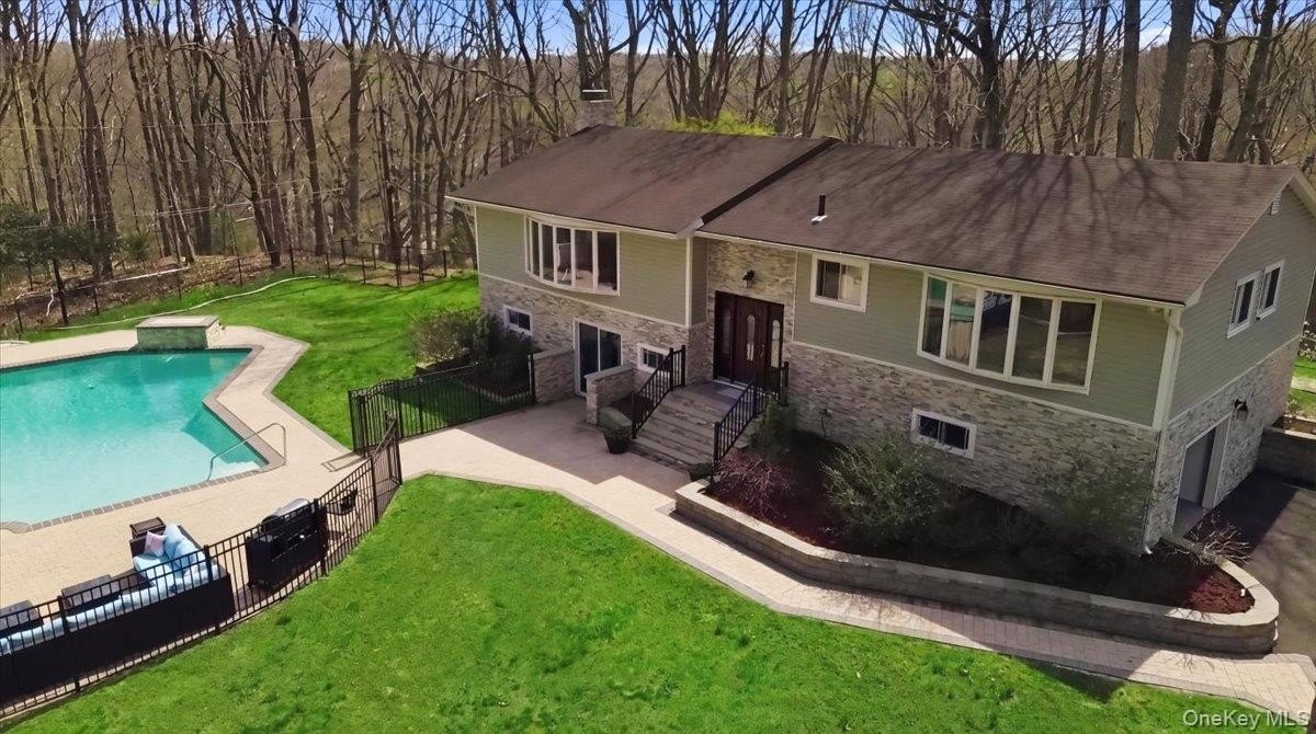 263 Oyster Bay Road – photo 1