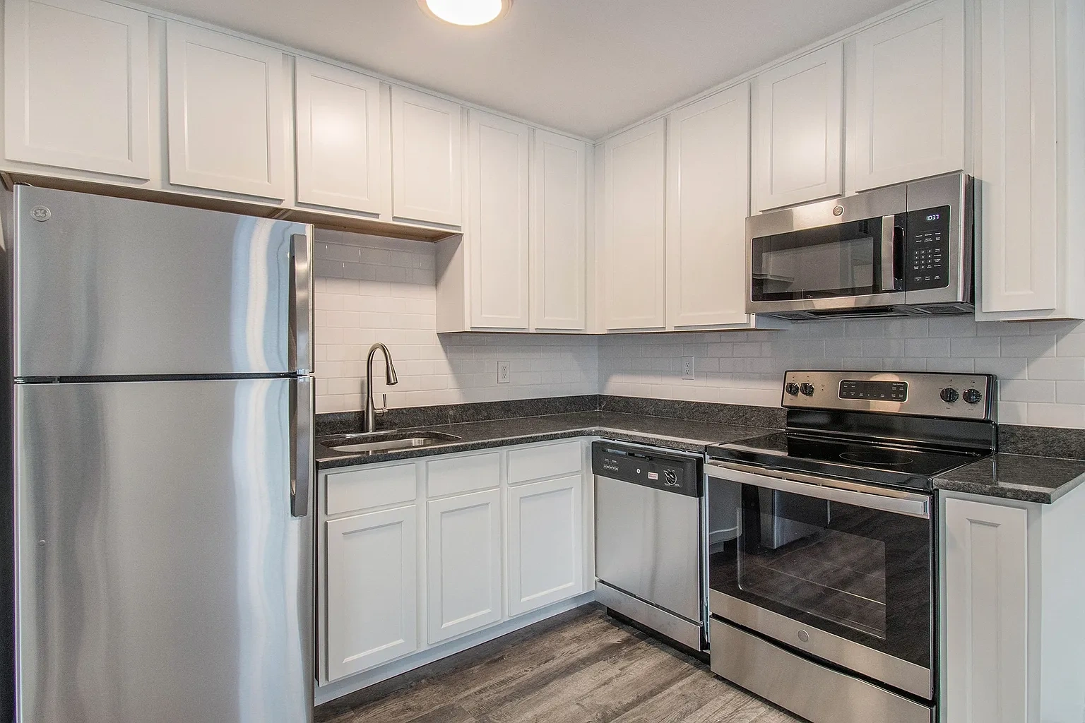 Greendale Apartments – photo 2