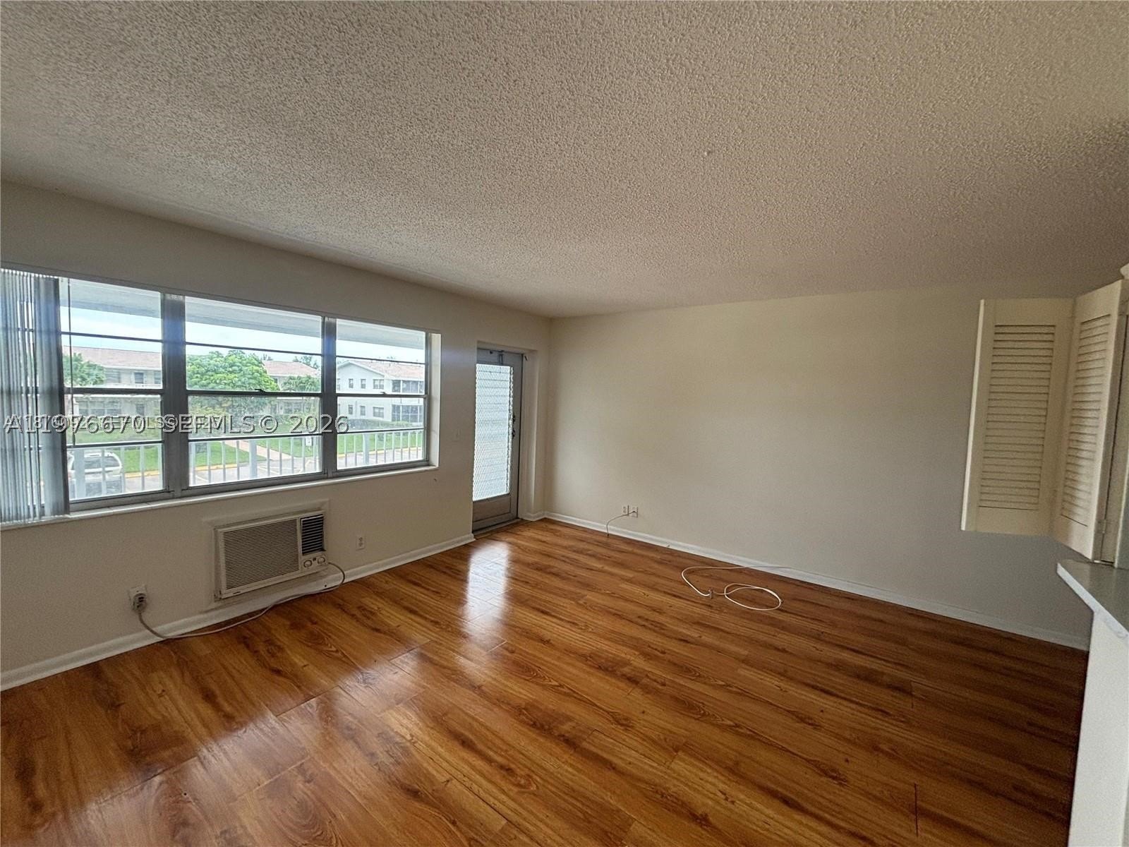 36 Windsor E #B – photo 2