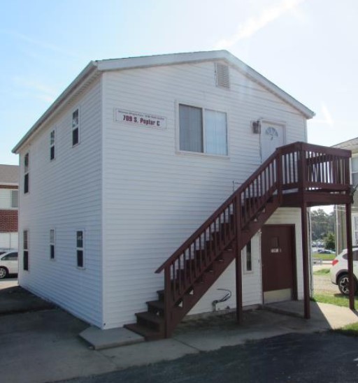 709 S Poplar St – photo 1