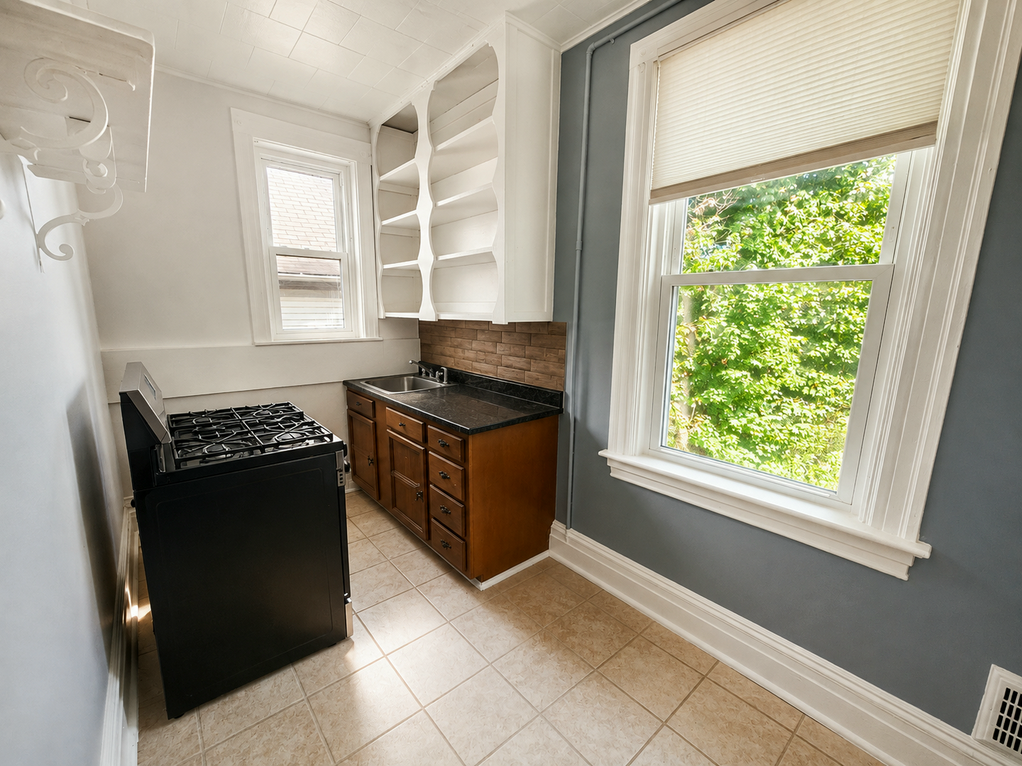 2 Shady Dr W unit 2 – photo 3