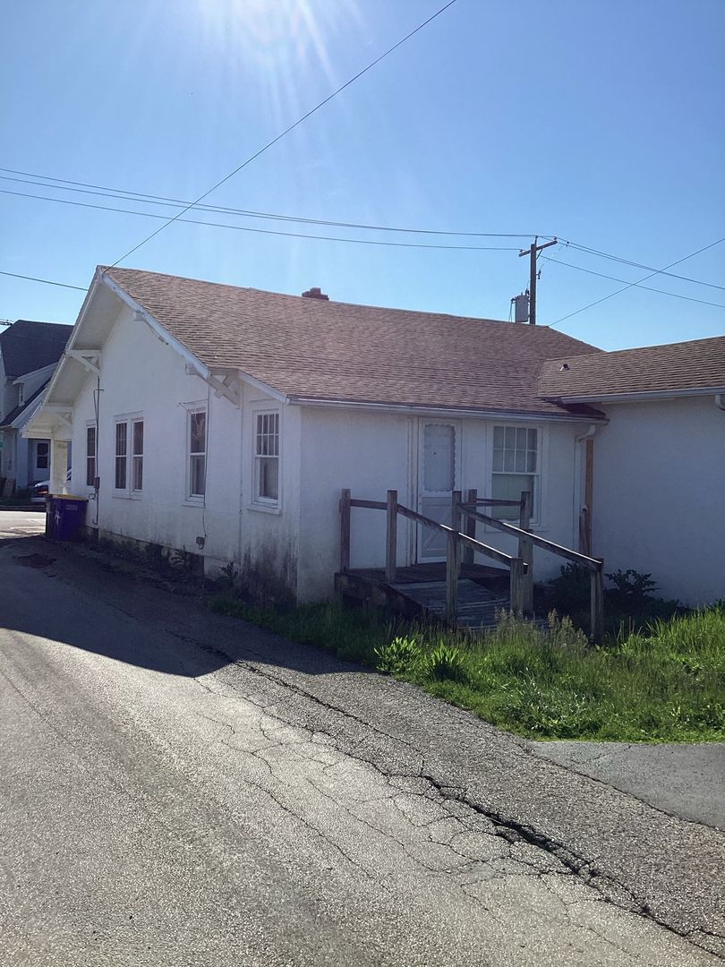 24 N Diamond St – photo 2