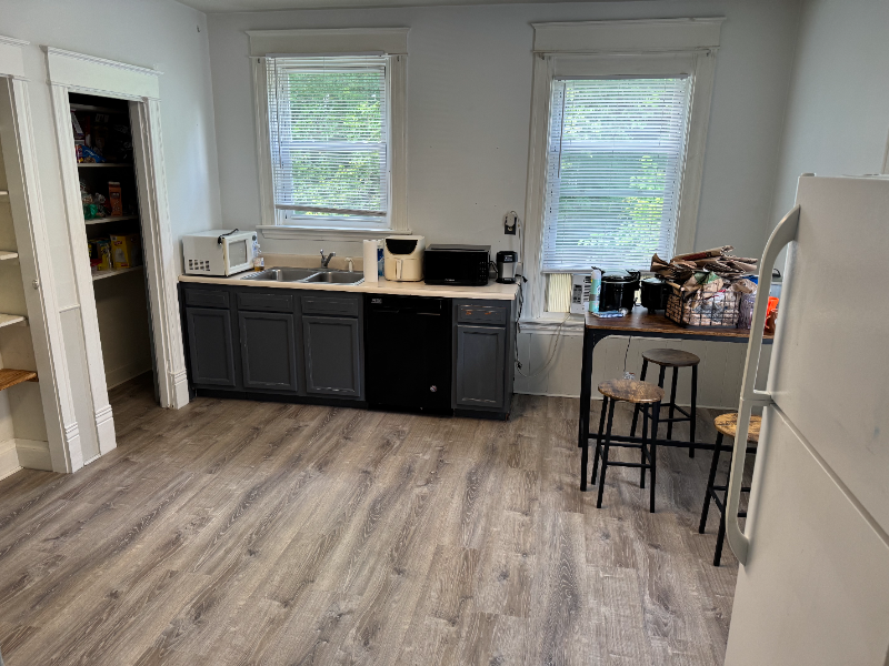 420 Ada St unit 2 – photo 2