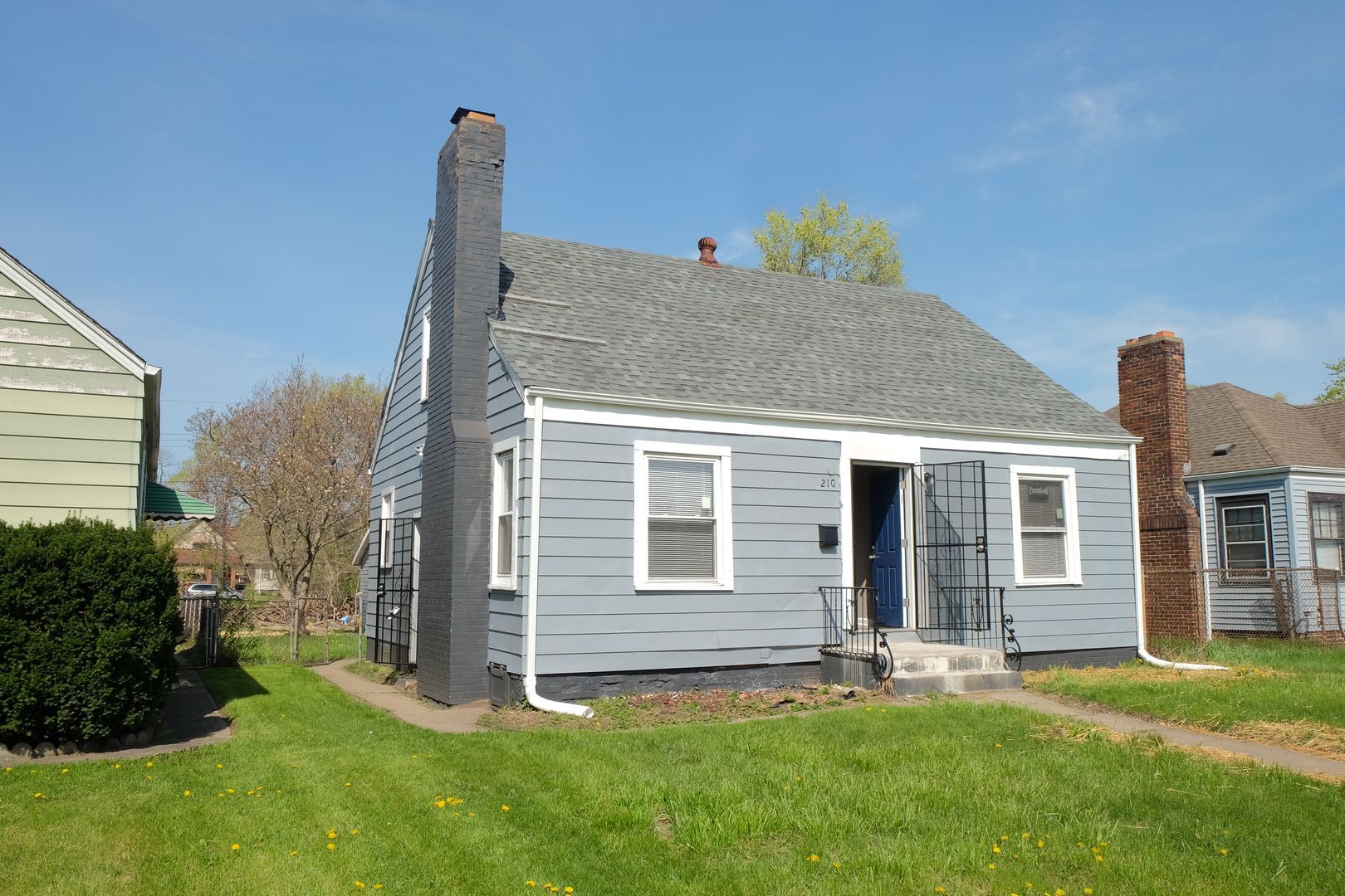 210 Rutledge St – photo 1