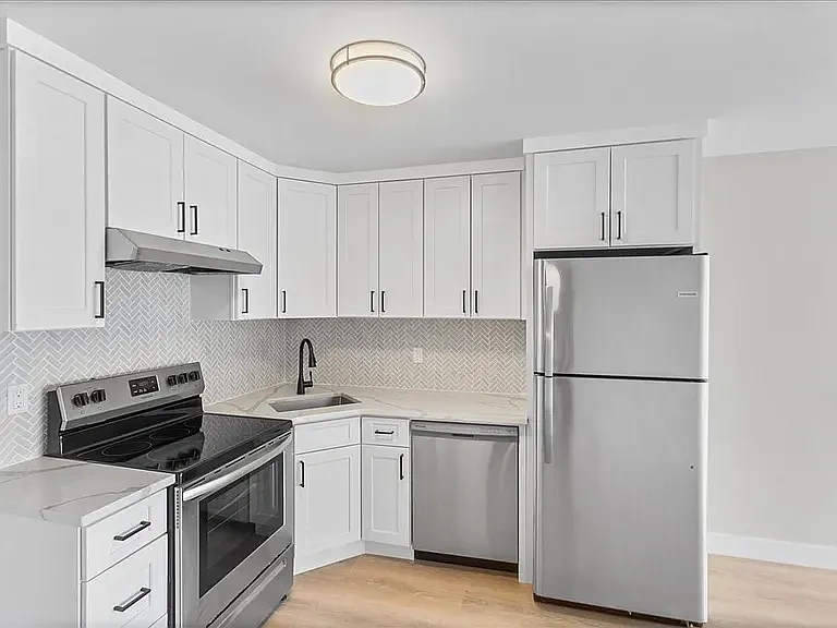 The Tides Luxury Apartments – photo 2
