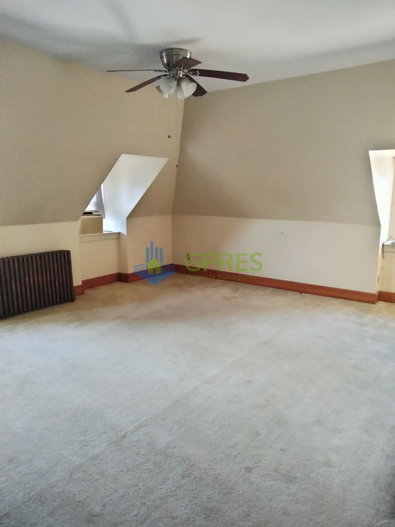 425 S Aiken Ave unit Unit 3 – photo 4