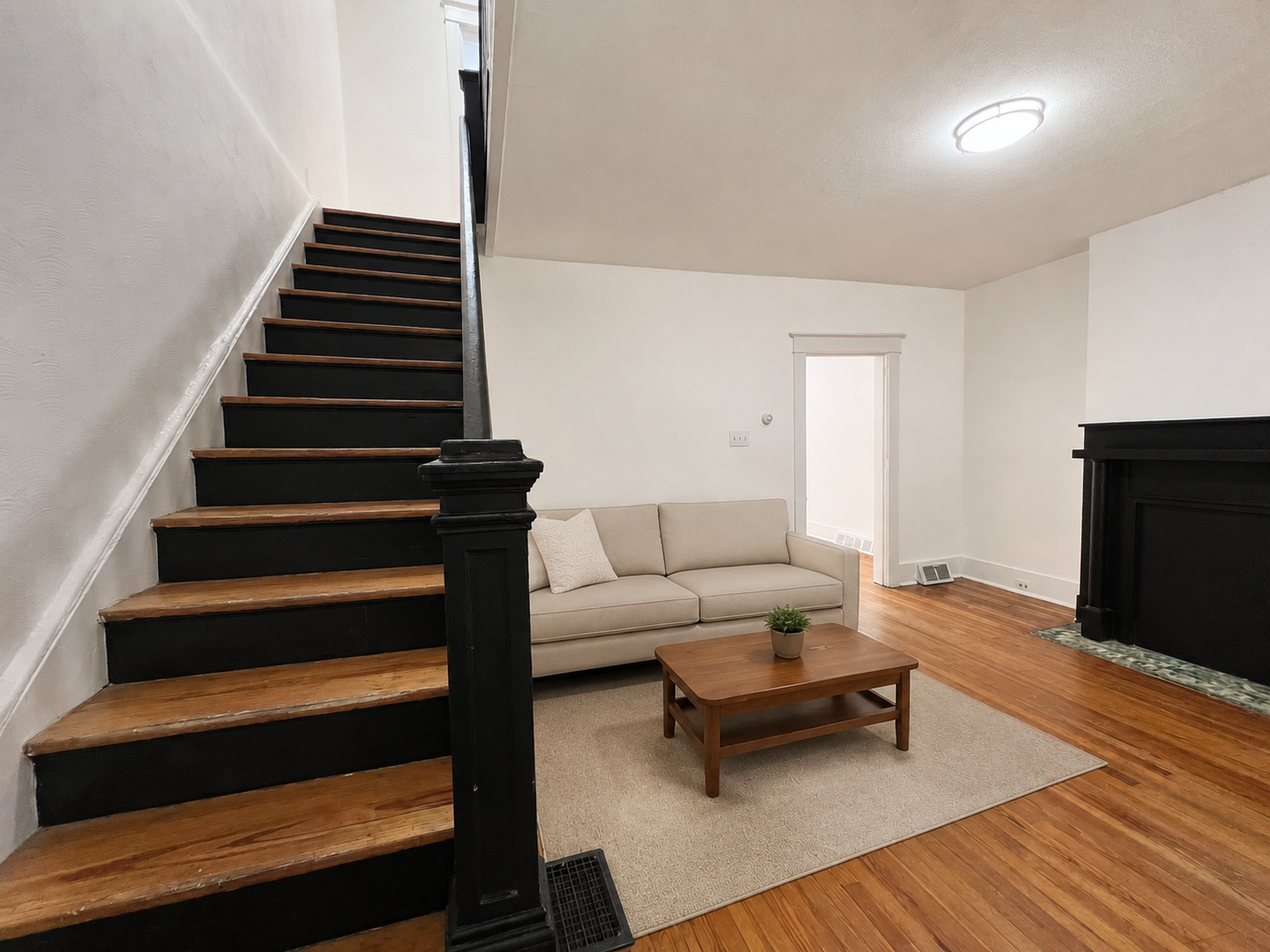 303 Broadway Ave – photo 4