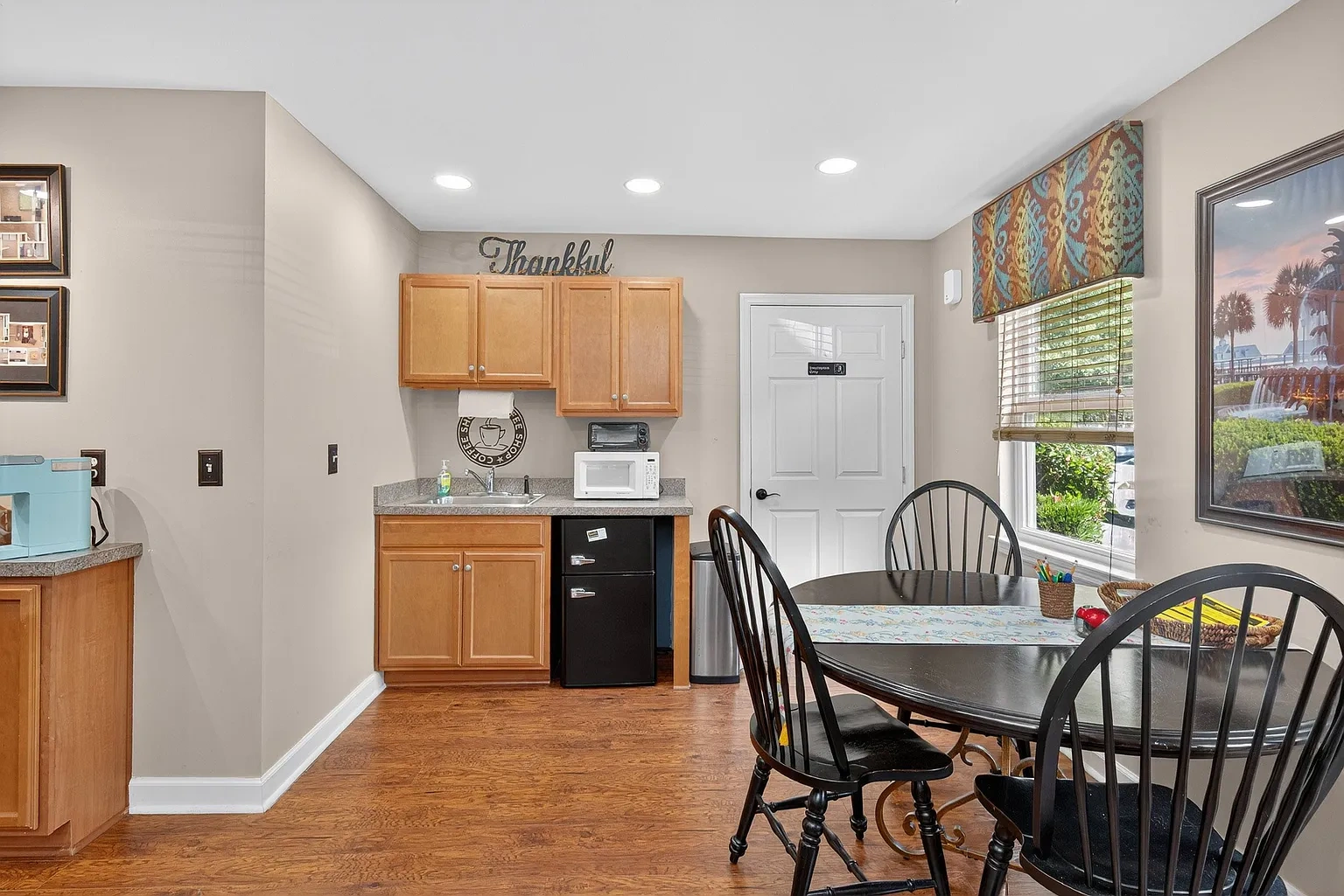 Sawbranch Apartments – photo 2