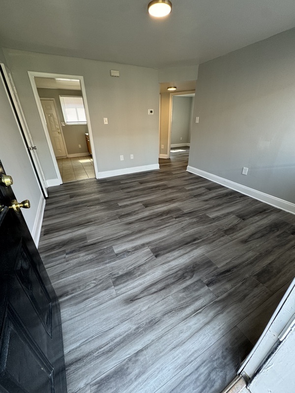 2100 Phaup St – photo 1