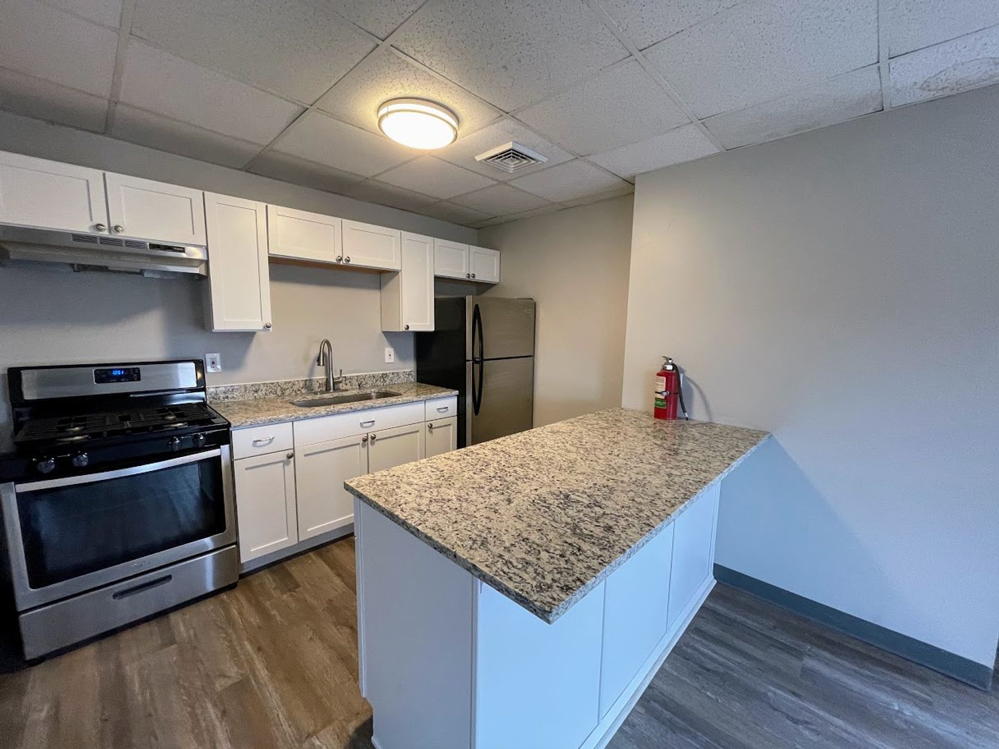 117 Crawford Ave unit Unit 2 – photo 2
