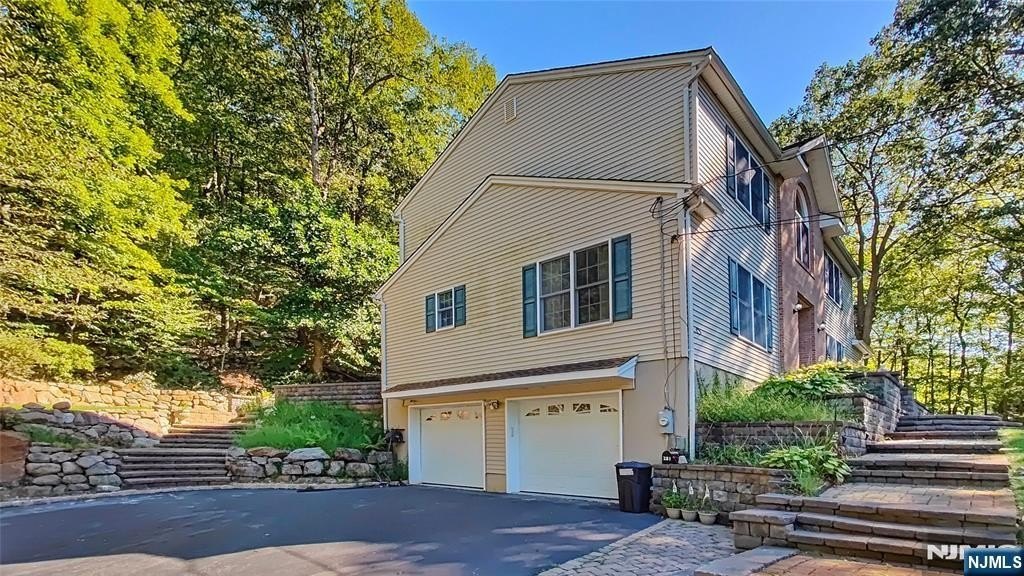 281 Kinnelon Rd – photo 3