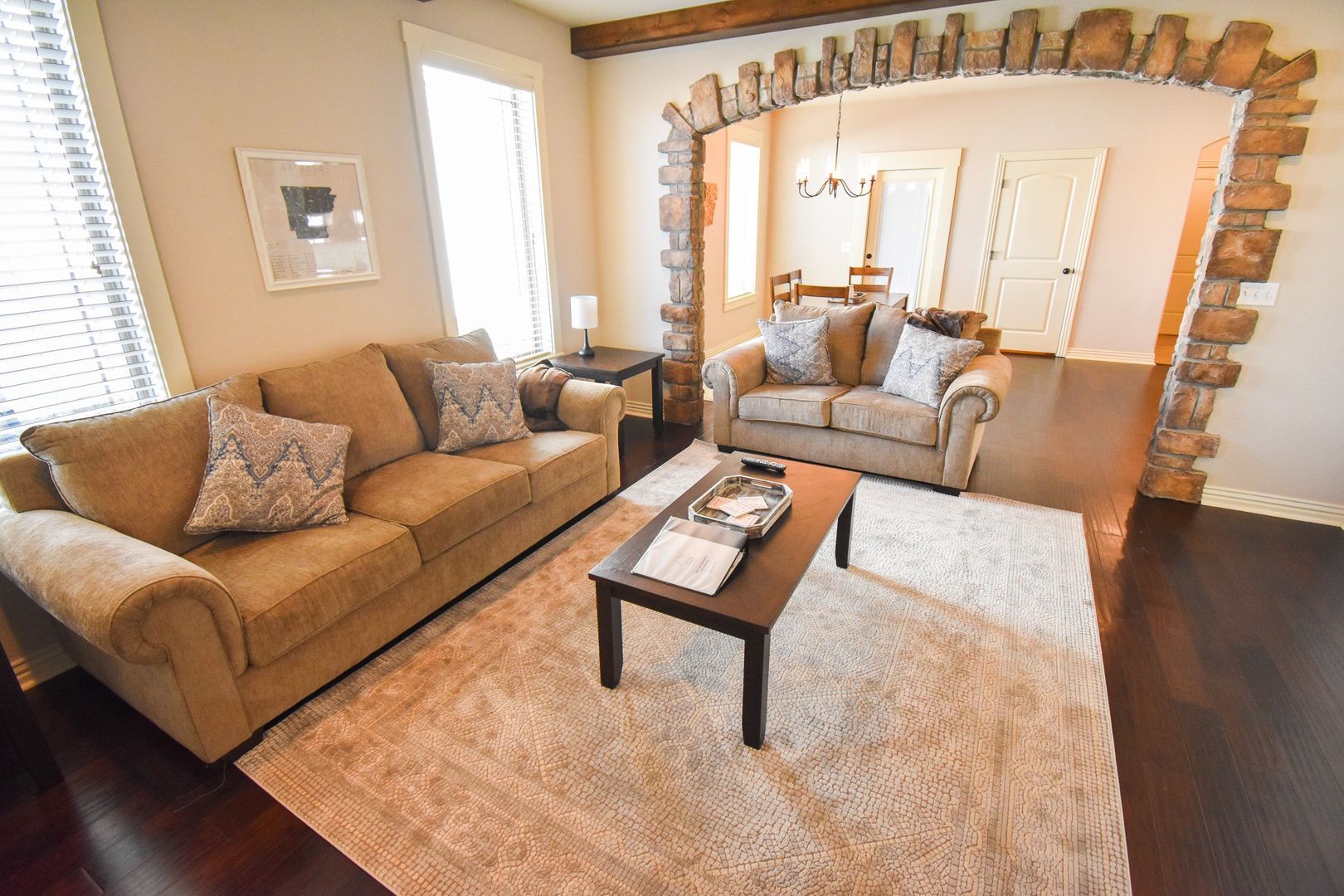 562 N Salem Rd – photo 3