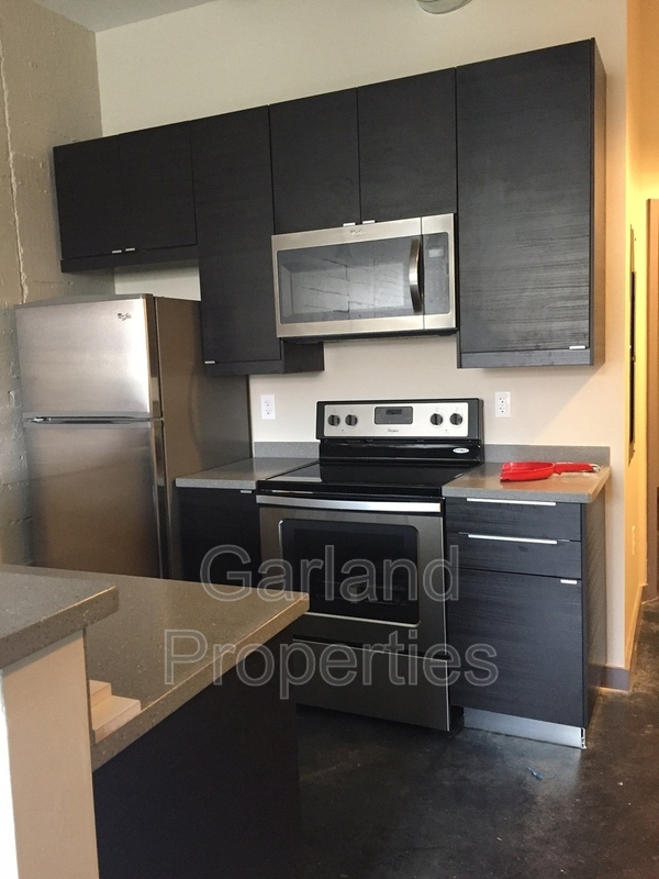 631 Campbell Ave SW unit 111 – photo 3