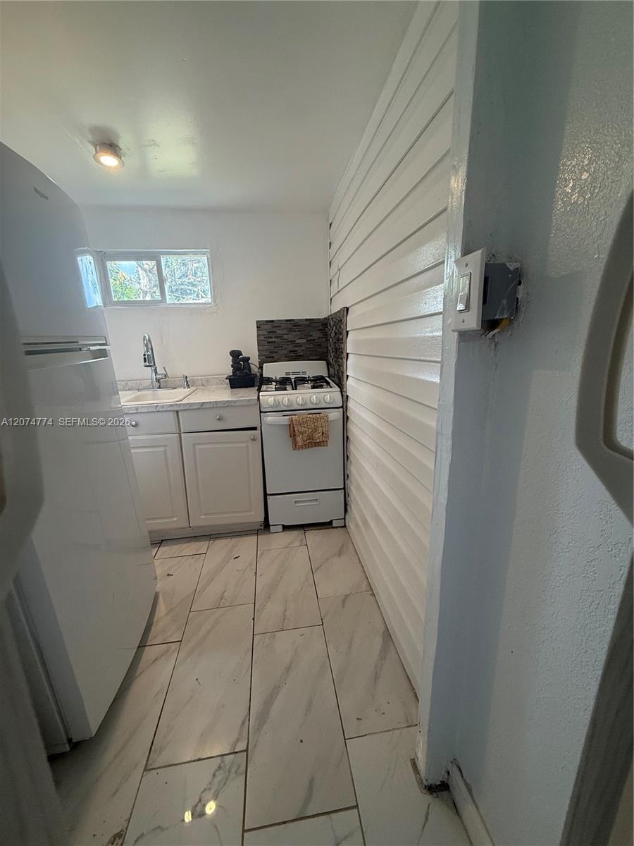 679 Ave U NE unit 1 – photo 3
