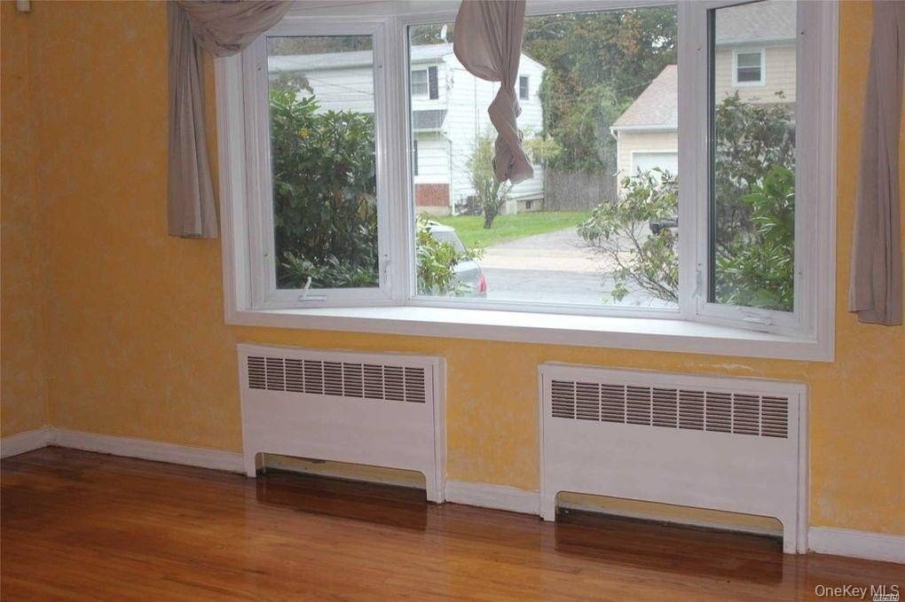 7 Beatrice Ave – photo 3