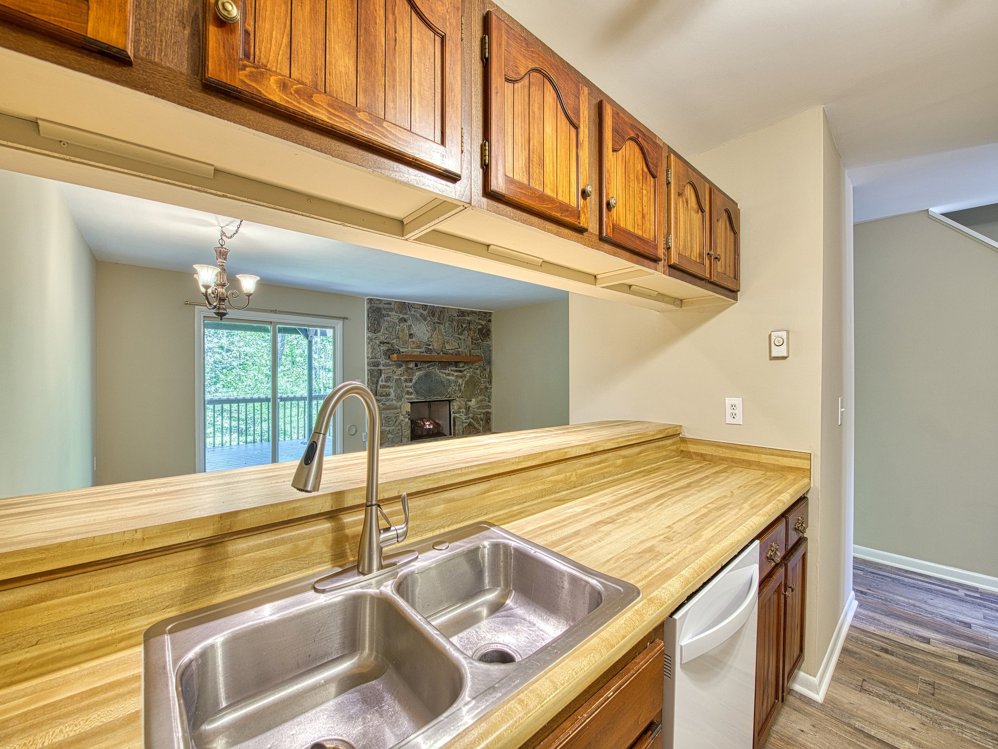 49 Riverside Villa Dr – photo 5