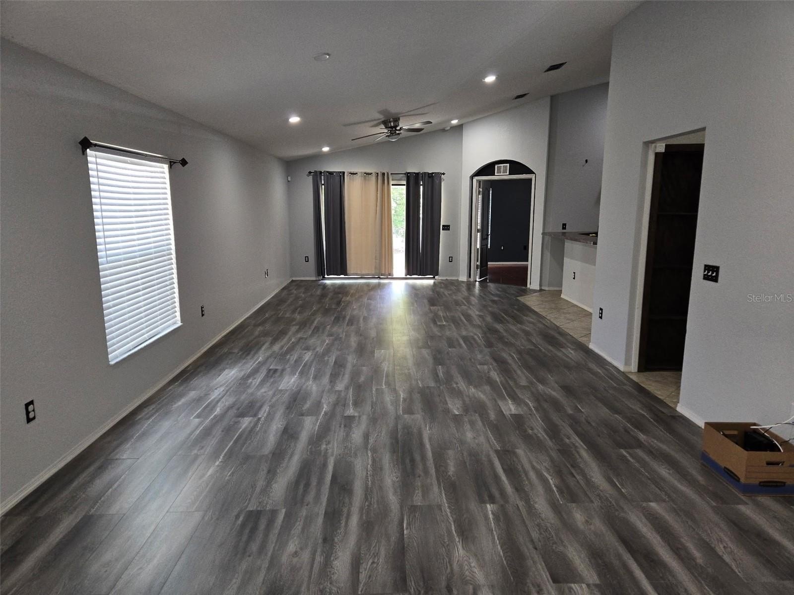 2235 Lakeridge Dr – photo 2