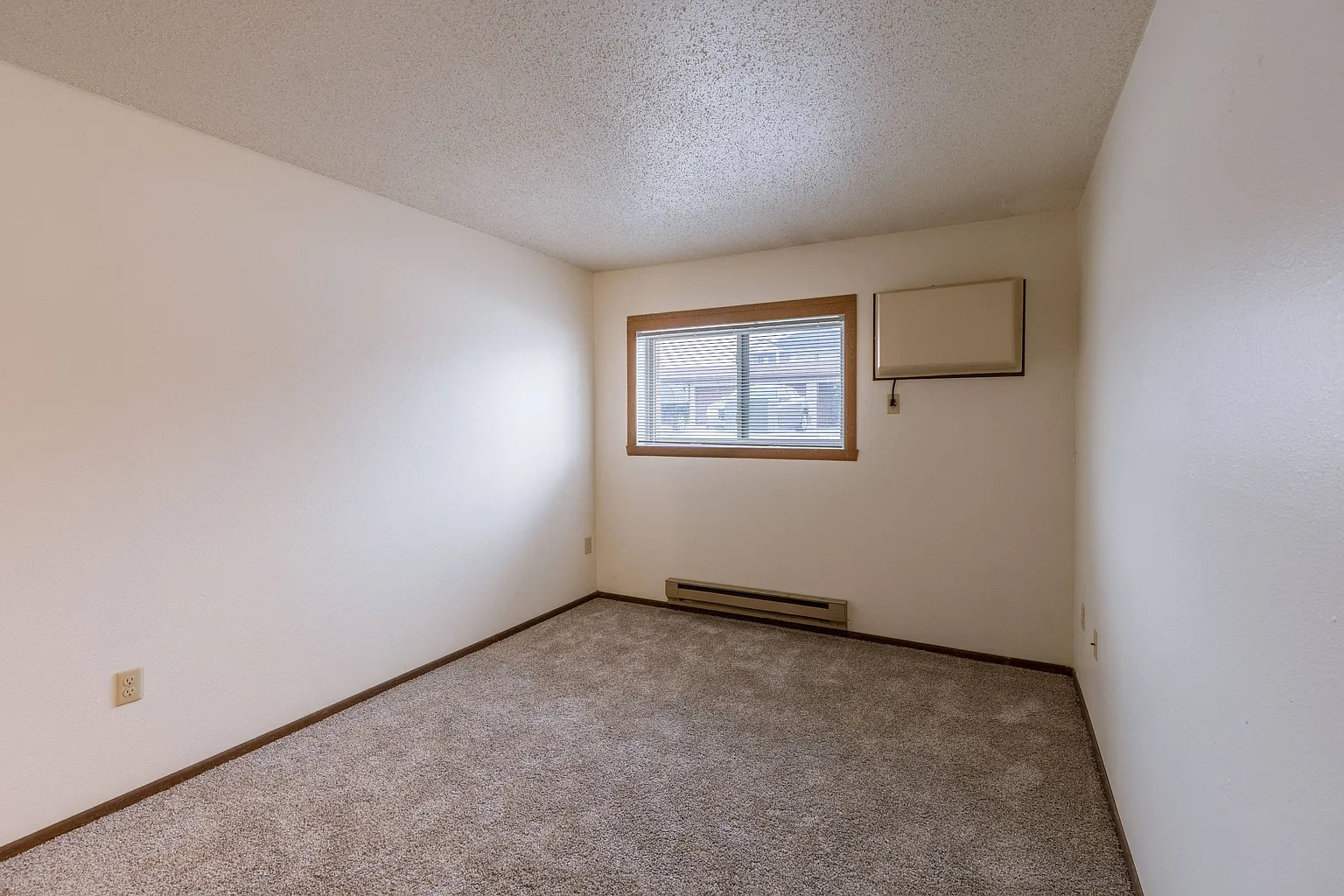 Parkwood East & West – photo 5