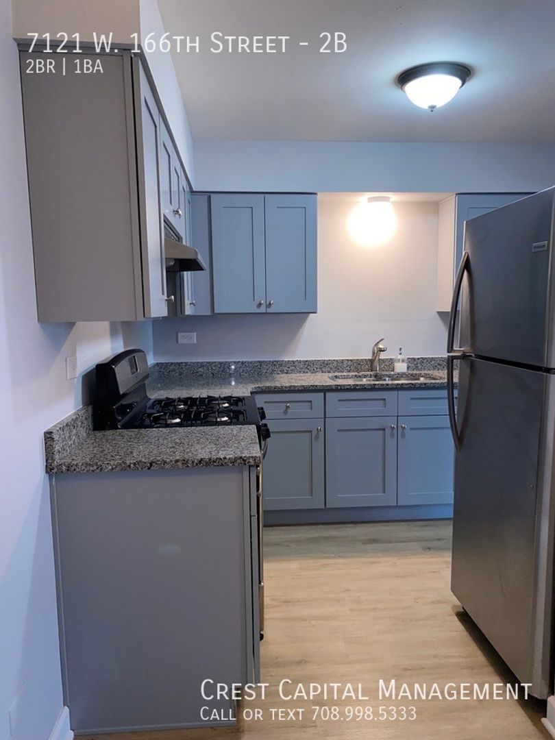 7121 166th St unit 1B – photo 3