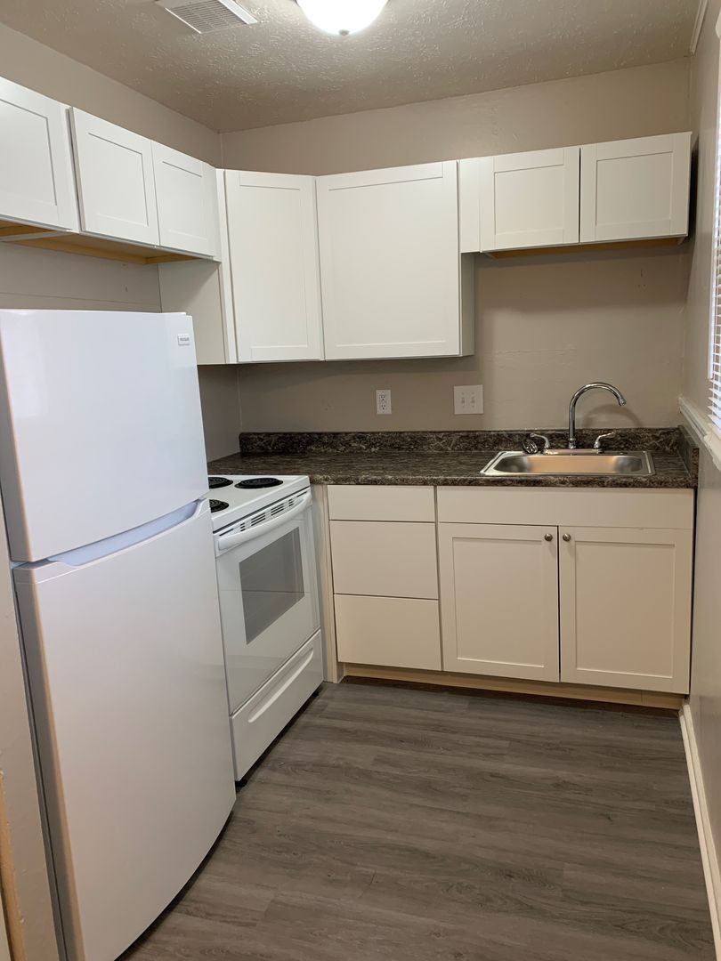 7559 Mentor Ave unit 512 – photo 1