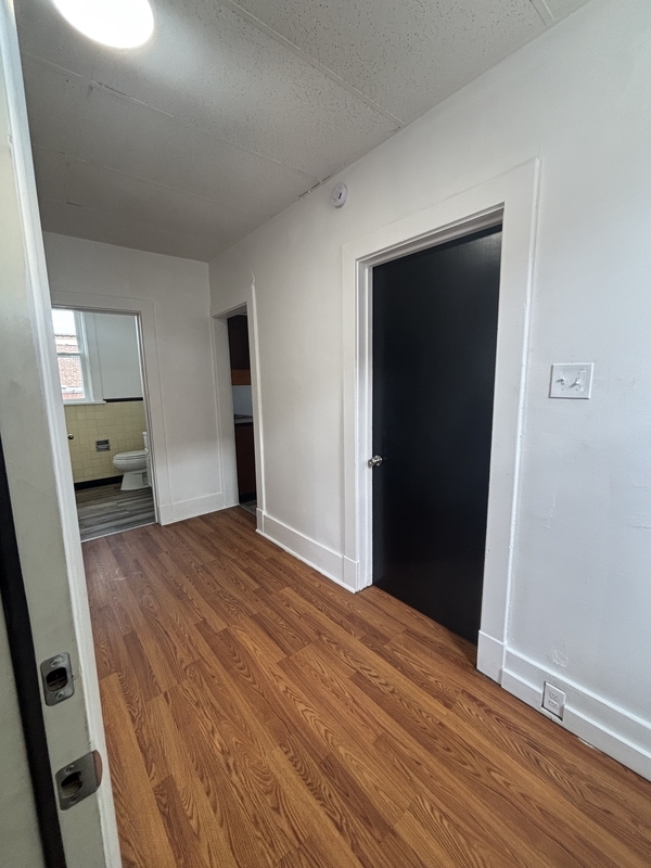 809 Broadway Ave unit 2 – photo 5