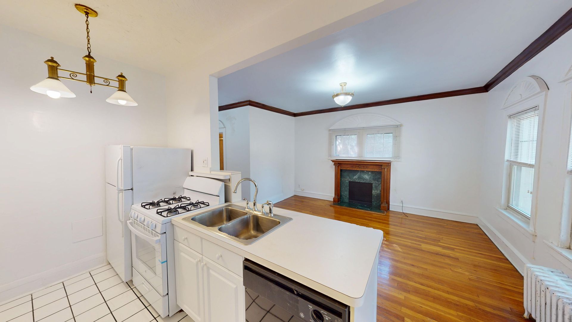 2546 Kenilworth Rd unit Twin Flags 22 – photo 2