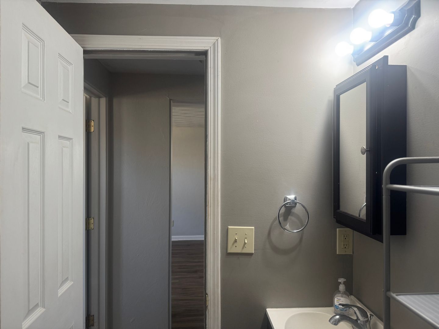 1225 W Freeman St unit 1 – photo 5