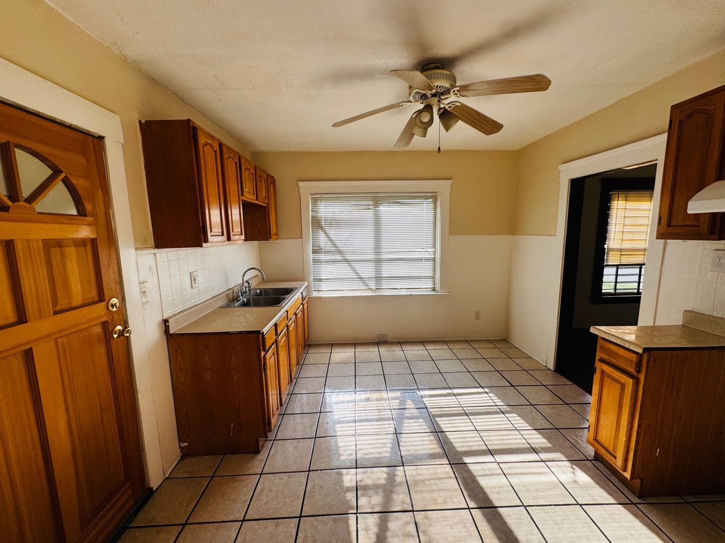 14012 Glendale Ave unit Unit 1 (down) – photo 5
