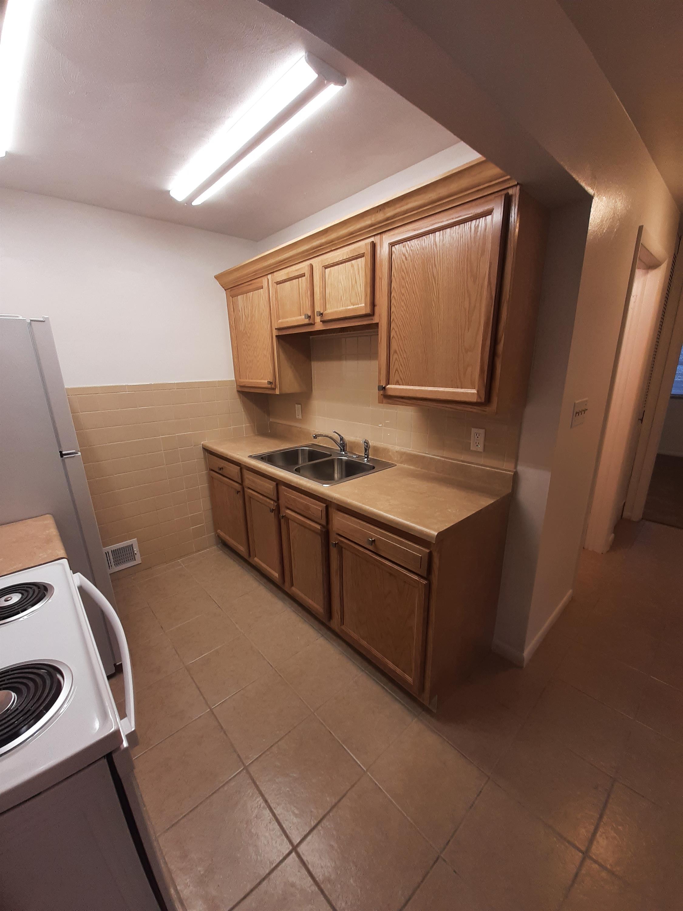 143 Lynwood Manor unit MANOR-1 – photo 5