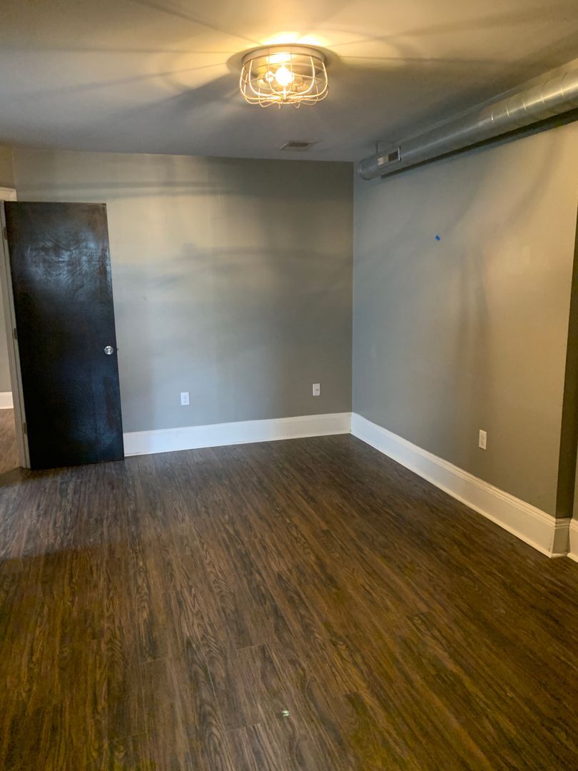 302 S Negley Ave unit 5 – photo 3
